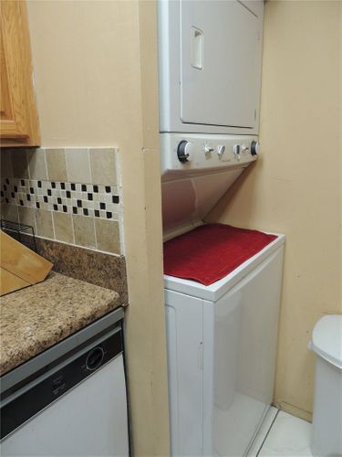 Foto del edificio - 11524 Royal Palm Blvd