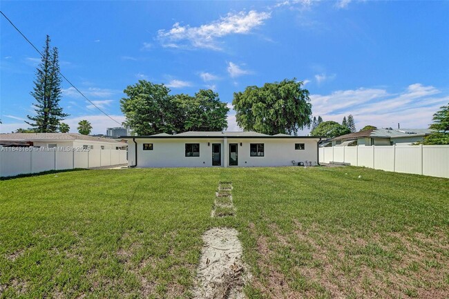Foto del edificio - 2255 NE 173rd St