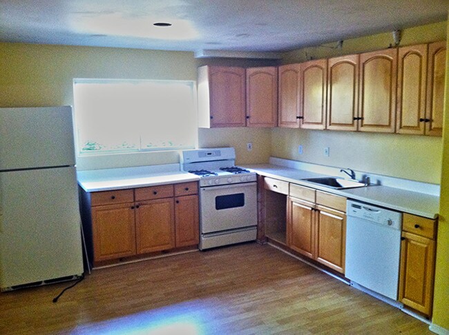 Building Photo - 6640 Abrego Rd