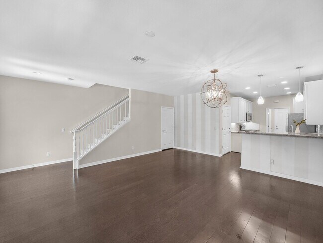 Foto del edificio - 1184 S Community Dr