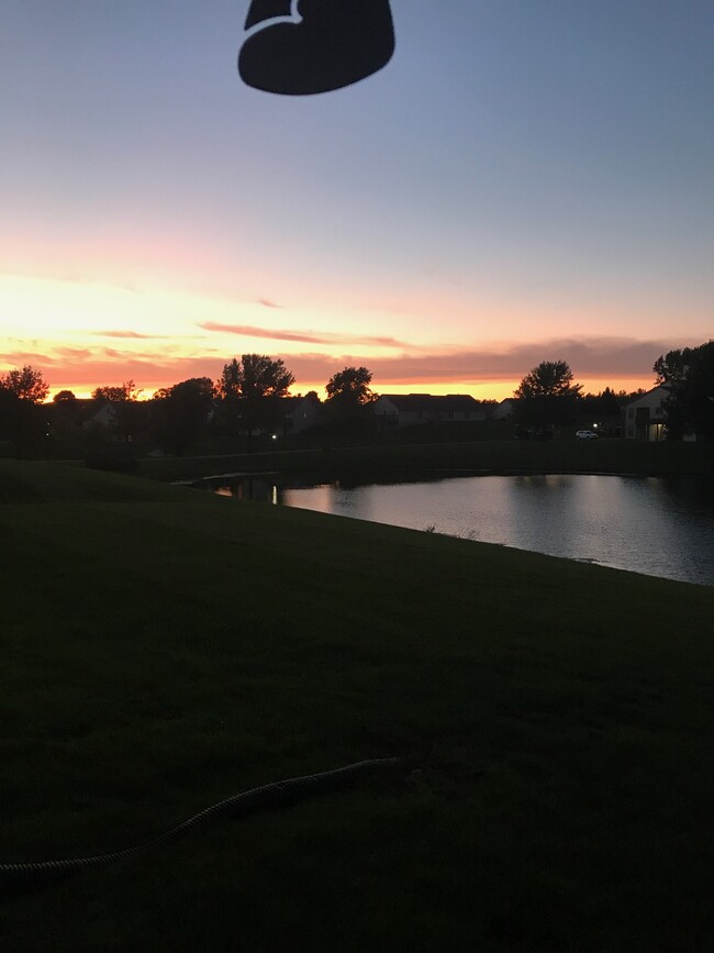 Beautiful Sunsets - Hunt Club Apartments