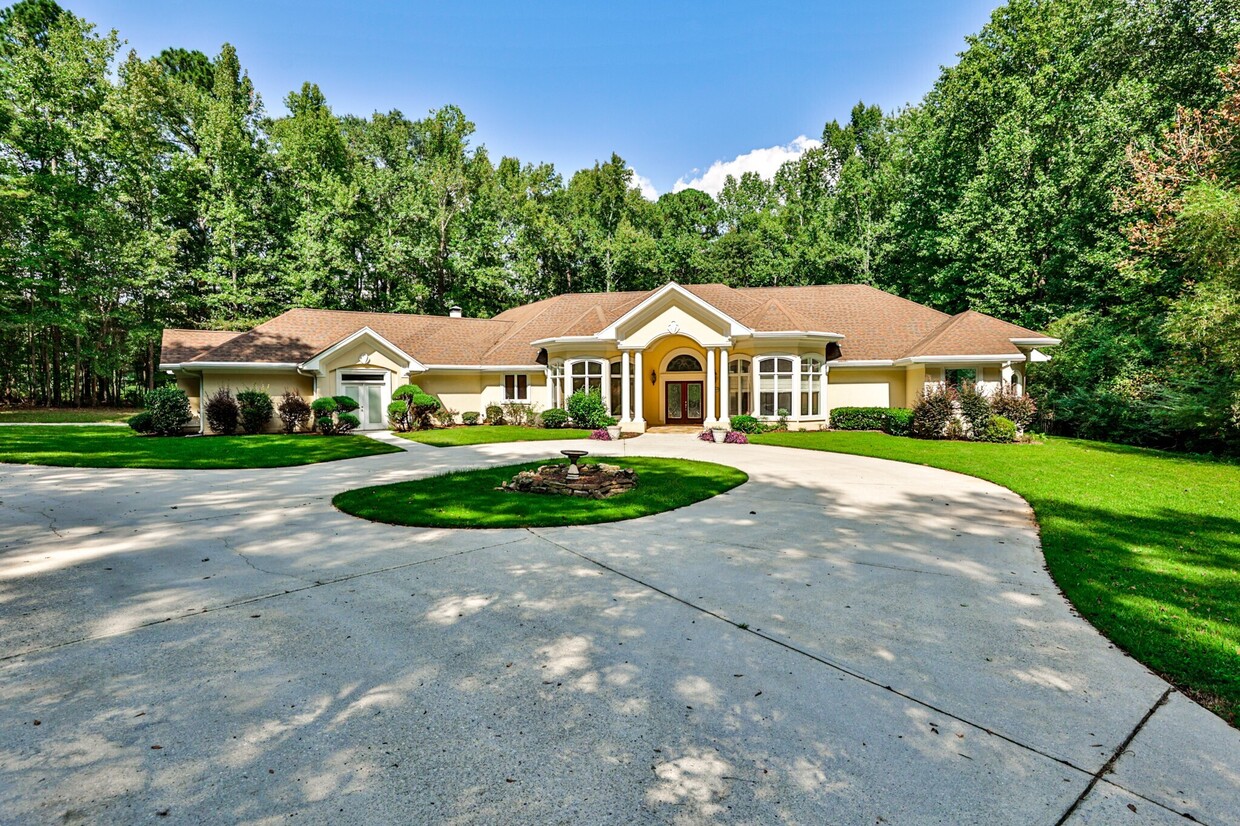 Foto principal - 2688 Bold Springs Rd
