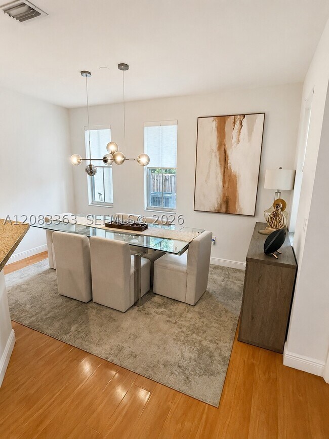 Foto del edificio - 7512 NW 108th Path