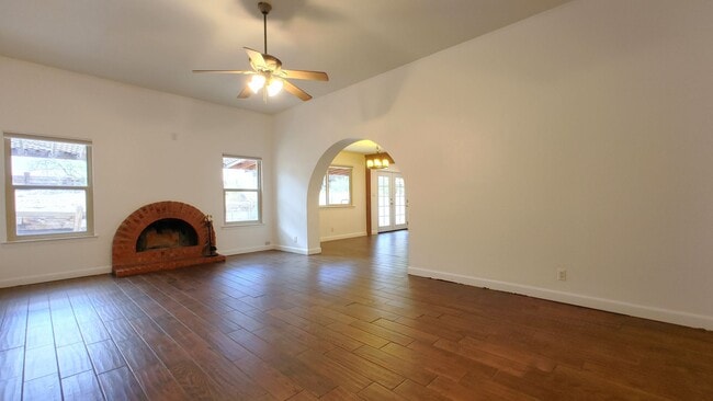 Foto del edificio - Appealing 3 Bedroom, 2 Bath Home In The NW...