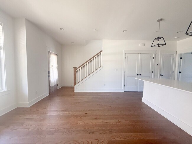 Foto del edificio - 3-Bedroom Townhome with Pool Access Near Downtown Cookeville