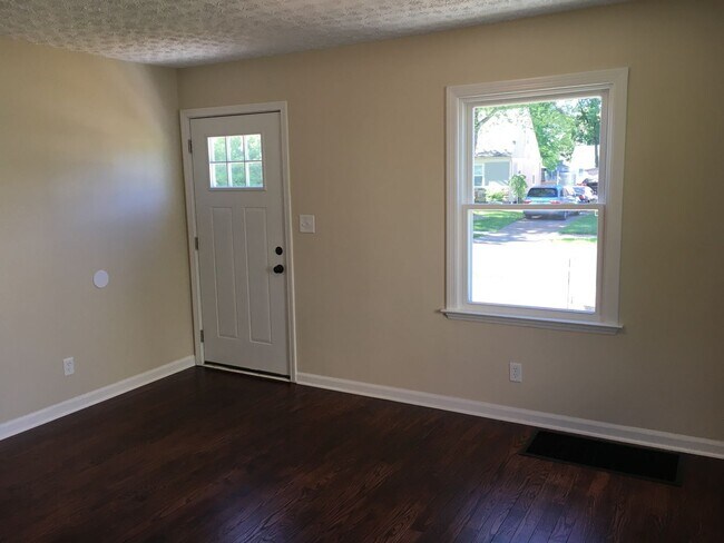 Foto del edificio - **2-BEDROOM HOME IN NORTH COLUMBUS!!**