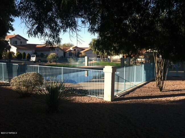 Foto del edificio - 8176 E Prickly Poppy Dr