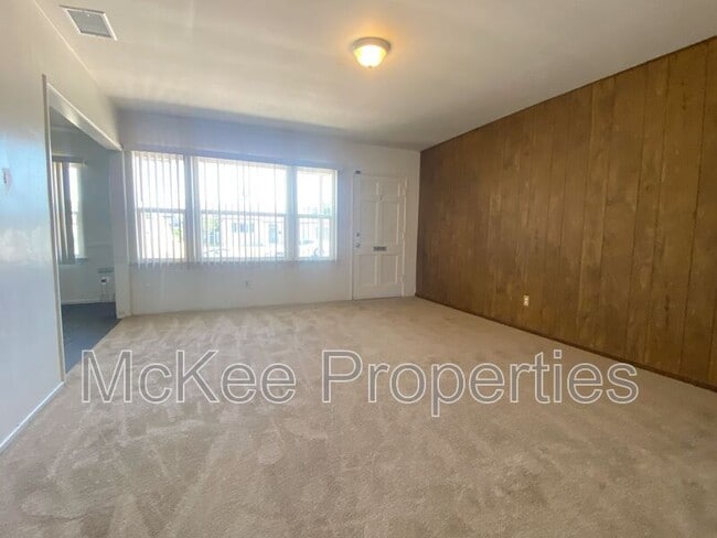 Foto del edificio - 8709 Elden St