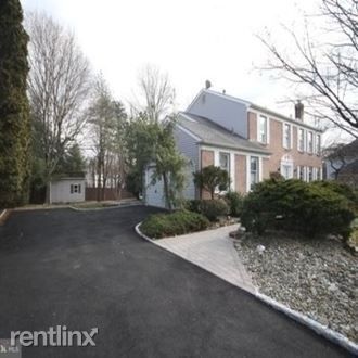 Building Photo - 4 br, 2.5 bath House - 22 Melvina Dr