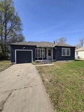 Building Photo - 2248 E Aloma St