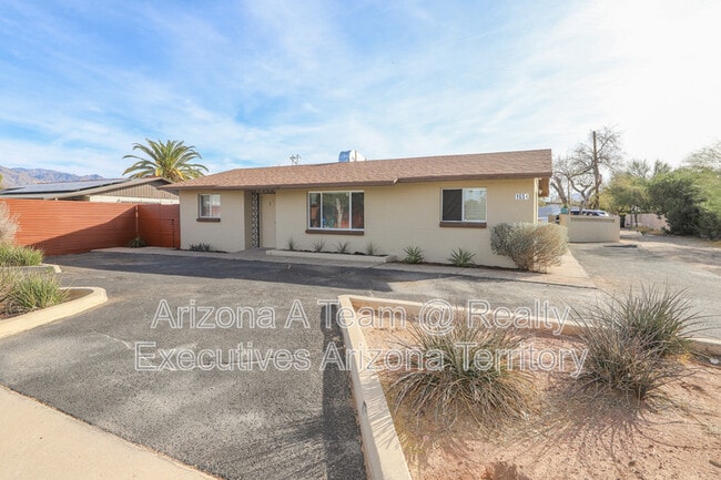 Building Photo - 1654 N Rosemont Blvd