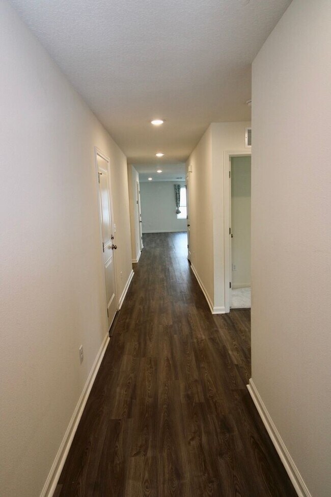 Foto del edificio - 4BR/2BA in Woodbine, GA