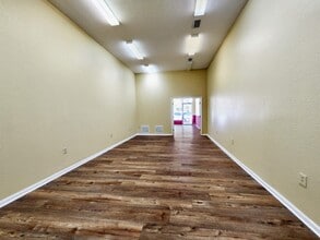 Building Photo - 111 E Green St