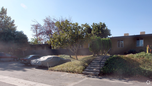 Building Photo - 12034 I Ave