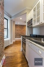 Building Photo - 432 E 13th St