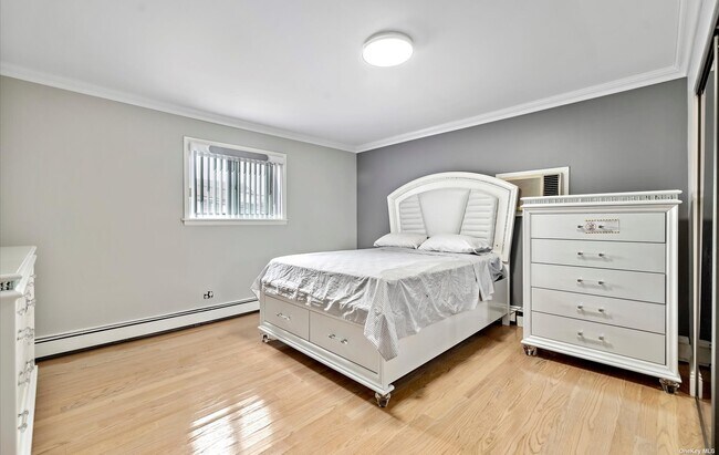 Foto del edificio - 305 Shore Rd