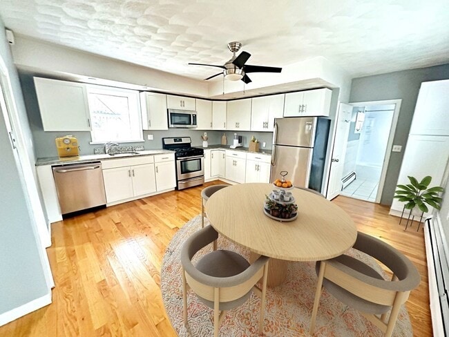 Foto del edificio - 154 Webster St