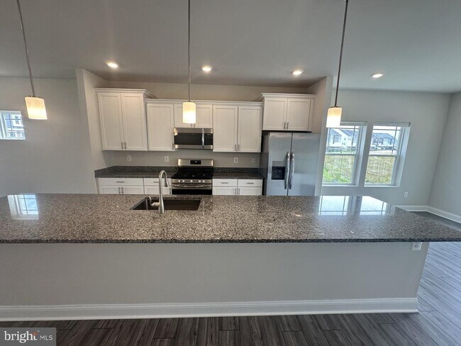 Building Photo - 35358 Wright Way