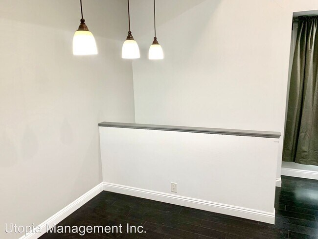 Building Photo - 2680 W Segerstrom Ave