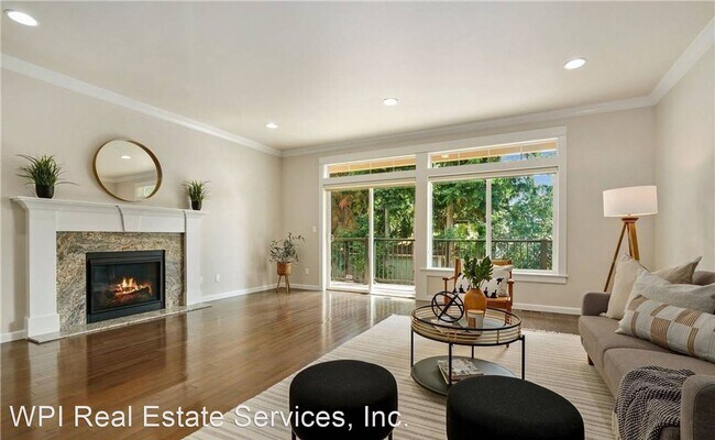 Foto del edificio - 12722 35th Ave NE
