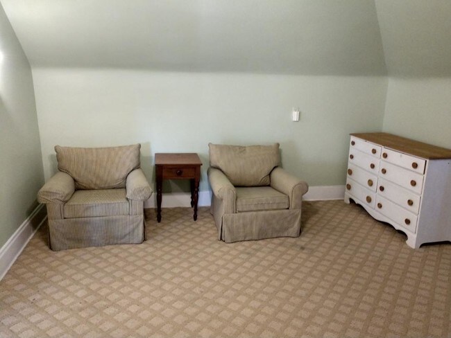 Dormitorio grande - 1528 Quarrier St