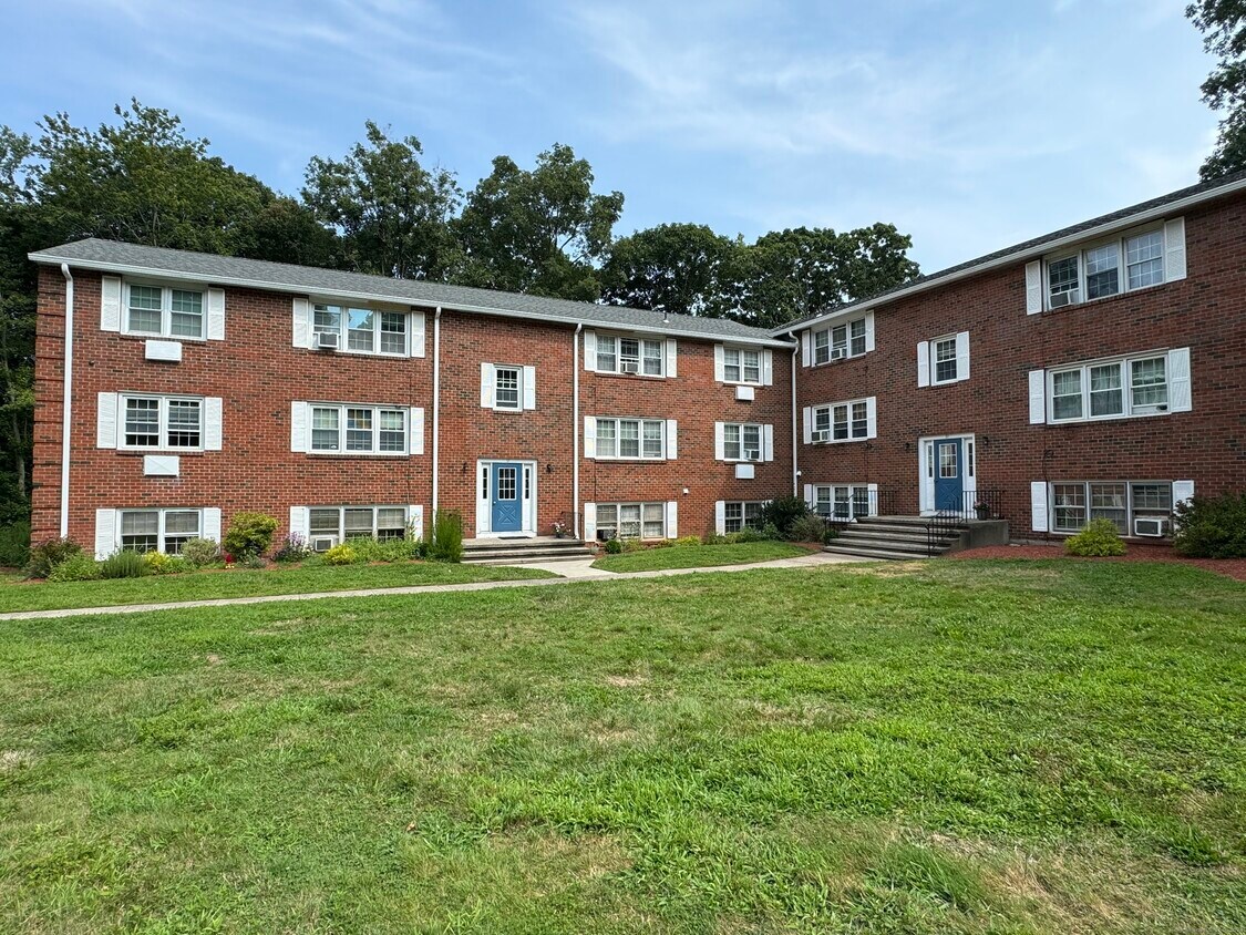 Primary Photo - 37 Briarwood Ln