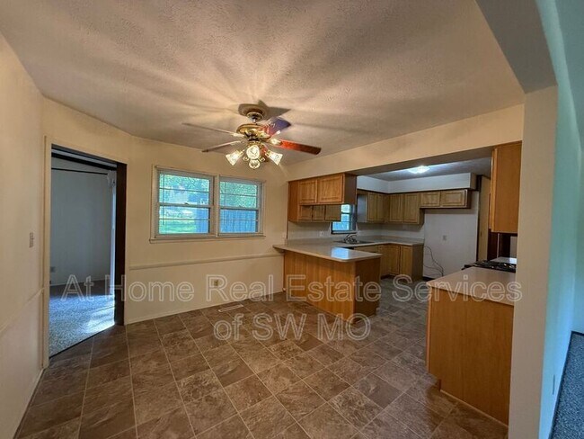 Foto del edificio - 2848 E Loren St