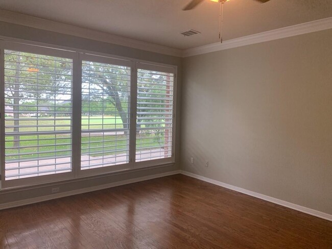 Building Photo - 3765 Royal Port Rush Dr