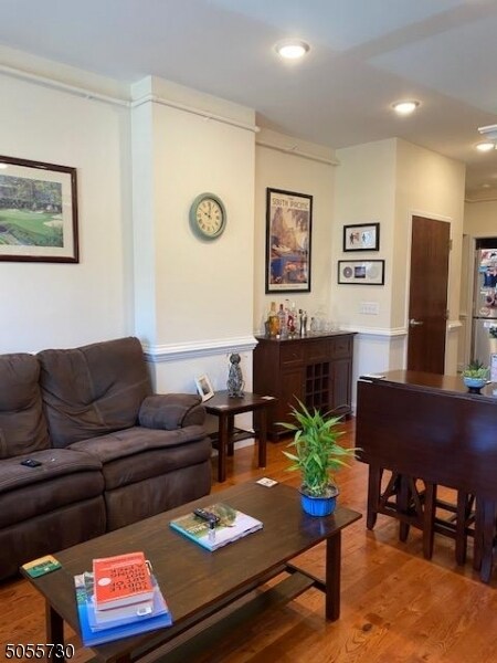 Foto del edificio - 2 South St