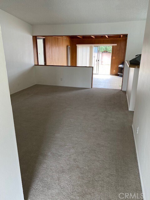 Foto del edificio - 4812 Merrill St