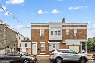 Building Photo - 2201 S Lambert St