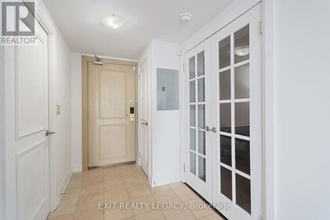 Photo du bâtiment - 2737 Keele St