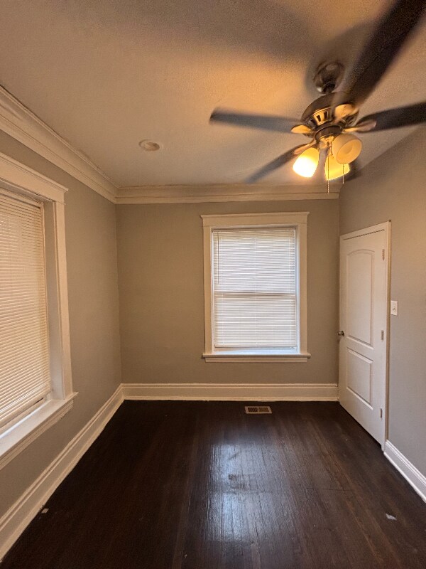 Foto del edificio - 6738 S Prairie Ave