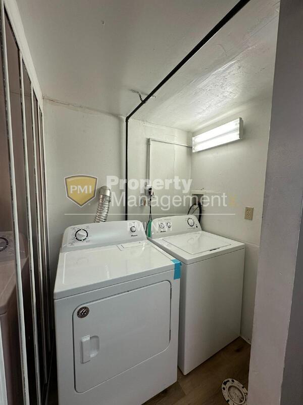 Foto del edificio - 7532 Monroe Ave