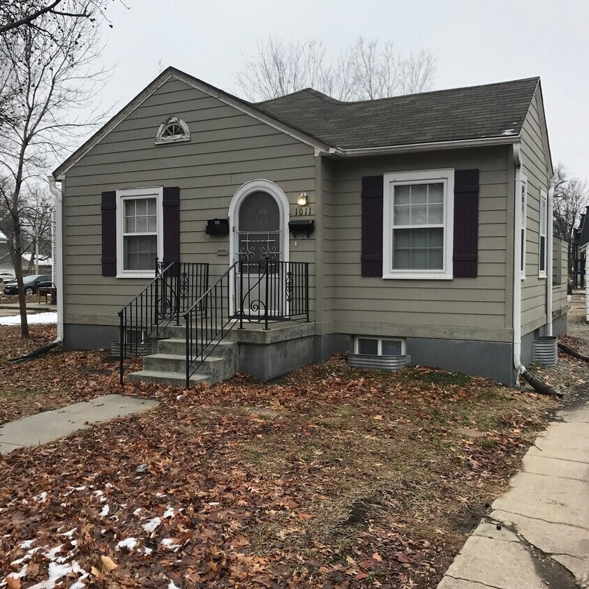 Primary Photo - 1011 Bertrand St