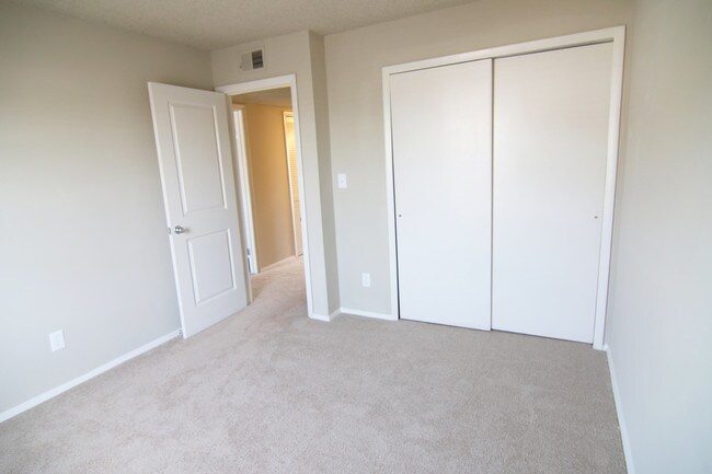 Aria Apartment Homes Apartments Virginia Beach Va Ious Bedrooms And Closets Aria Apartment Homes
