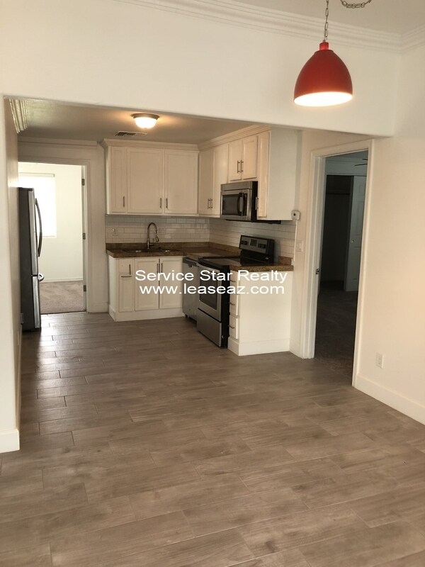 Primary Photo - 337 N 15th Ave