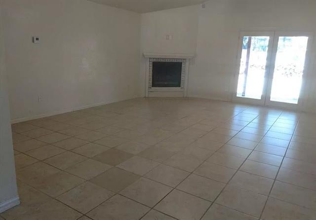 Foto del edificio - 949 Hollow Creek Rd