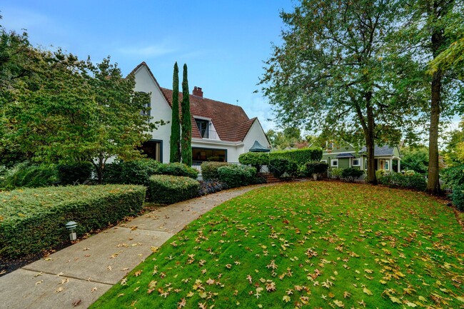 Building Photo - 7314 SE 27th Ave
