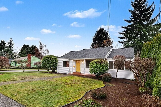 Foto del edificio - 2658 35th Ave W