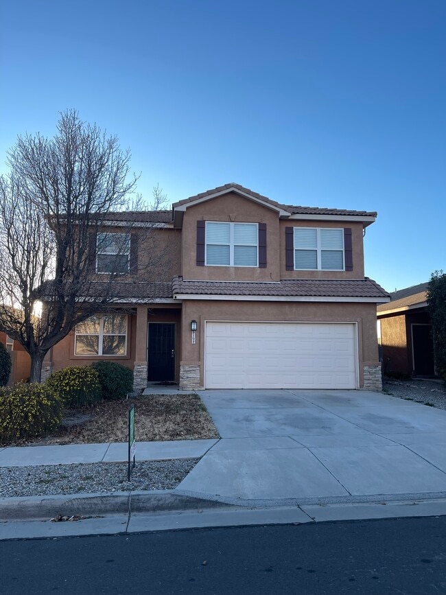 Building Photo - 919 Molten Pl NW