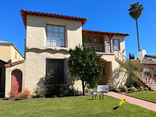 Front of Property - 1478 S Crest Dr