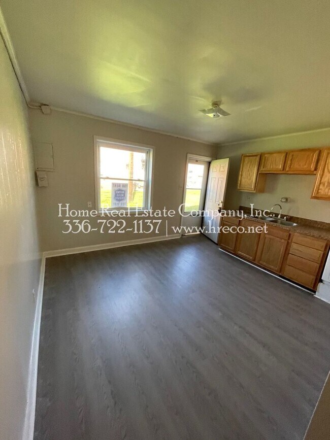 Foto del edificio - 611 W Twenty-Third St