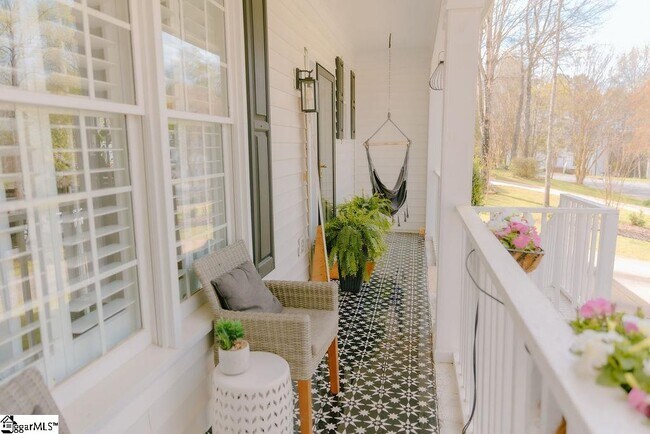 Foto del edificio - 109 Neely Crossing Ln