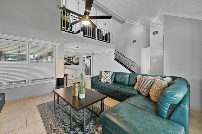 Foto del edificio - 12714 Huntington Field Dr