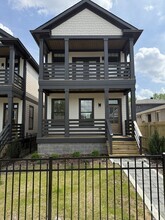 Building Photo - 3009 Batavia St