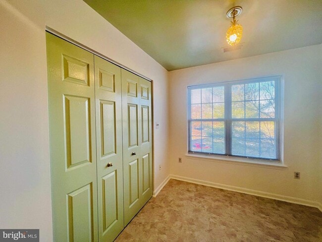 Building Photo - 6502 Home Water Ct