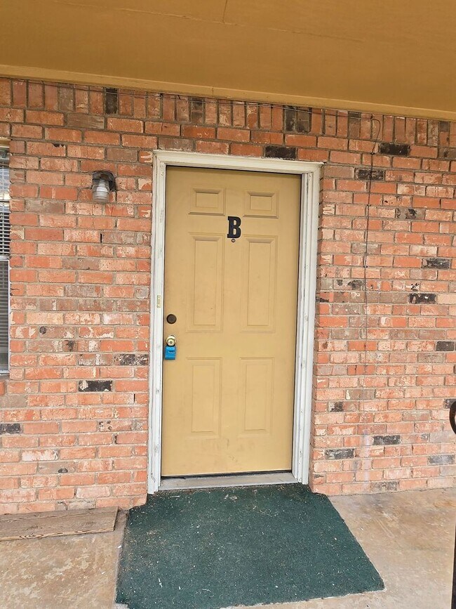 Building Photo - 309 Sunset Ln