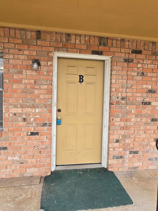 Building Photo - 309 Sunset Ln