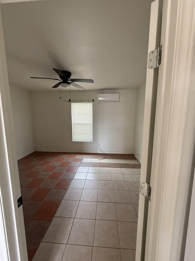 Foto del edificio - 3315 San Agustin Ave